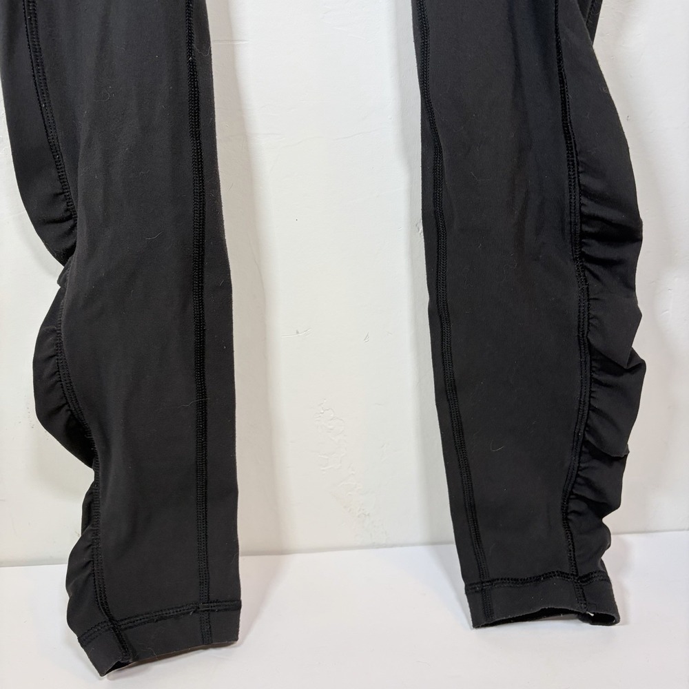 Lululemon Mid Rise Speed Tight V in Heathered Black‎ Leggings Women's Size 4 - Picture 5 of 8